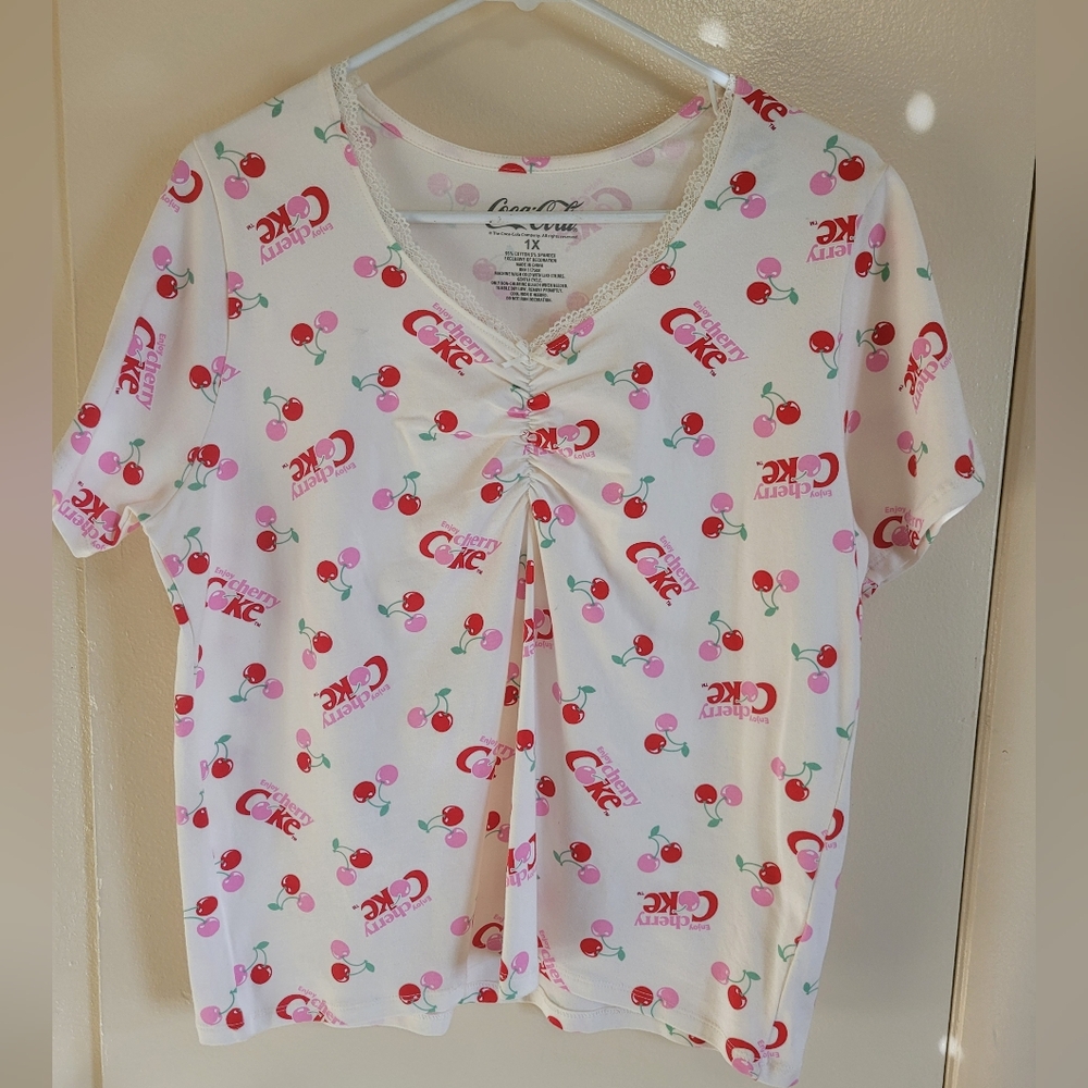 NWT Plus Size Coca Cola Cherry Coke Crop Top